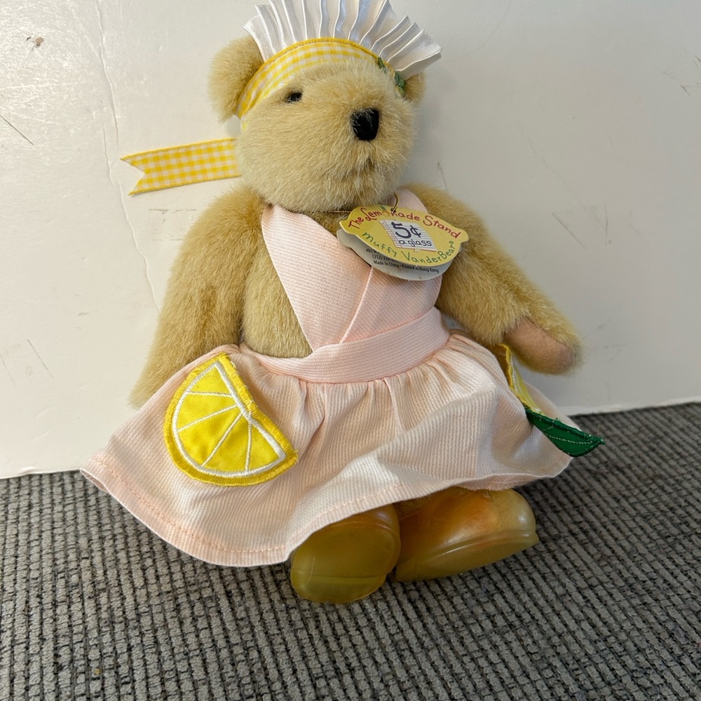 Muffy VanderBear lemonade stand Teddy bear with original tags lemon pockets 1996 - Picture 5 of 12